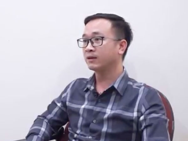 Người Việt đầu tiên được phát hiện mắc bệnh mồ hôi máu giờ ra sao?