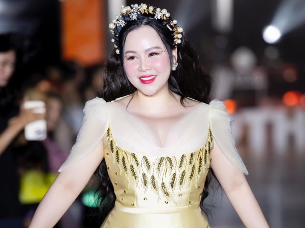 'Nữ diễn viên lùn nhất màn ảnh Việt' giảm 11kg sau khi ly hôn chồng Tây