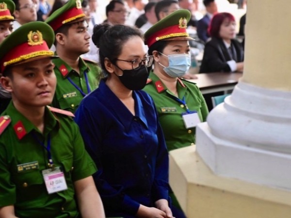 Bị cáo Trương Huệ Vân (cháu gái bà Trương Mỹ Lan) khai gì trong ngày đầu xét xử?