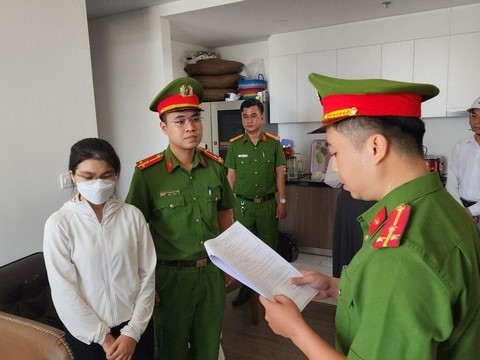 Bắt giam nữ giám đốc 'thụt két' của ông chủ Hàn Quốc