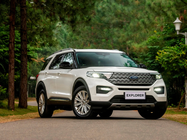 Hết thời bán 'bia kèm lạc', Ford Explorer âm thầm giảm giá khủng gần 500 triệu đồng