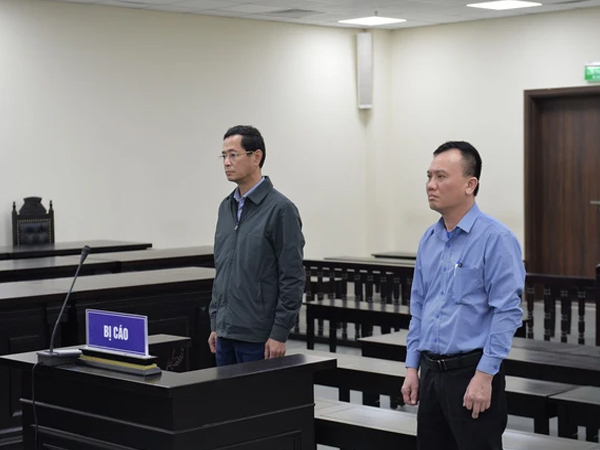 Nhận 'hoa hồng' 500 triệu đồng từ Việt Á, cựu giám đốc CDC Hà Nội lĩnh 36 tháng tù treo