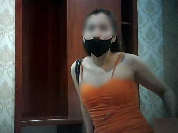 Gái mại dâm lên mạng 'khoe' 19 tuổi, khách vừa gặp đã thất vọng đòi hủy kèo