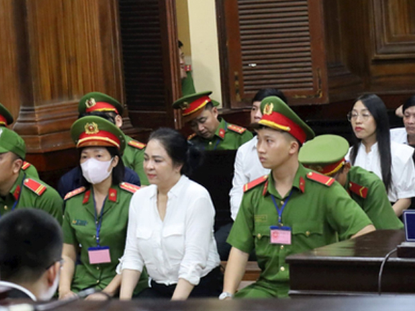 Bà Nguyễn Phương Hằng đã đi thi hành án, xin vắng mặt phiên tòa phúc thẩm