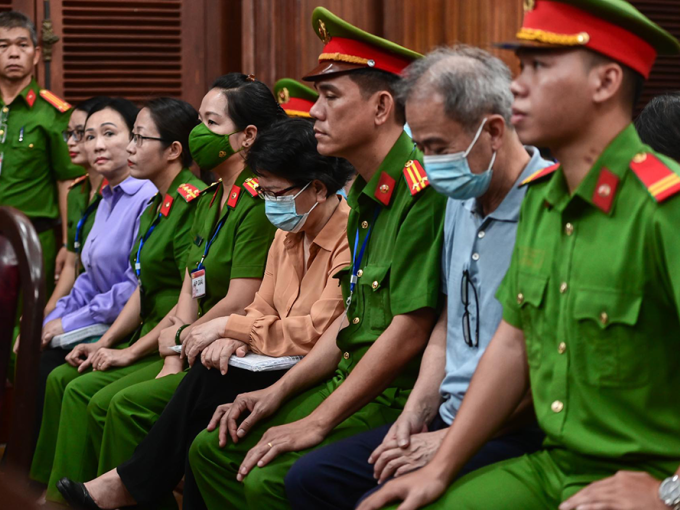Làm rõ liên minh giúp bà Trương Mỹ Lan chở tiền từ ngân hàng về nhà