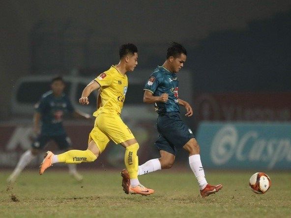 Trò cưng thầy Park lập công lớn, HAGL tăng tốc ngoạn mục tại V.League