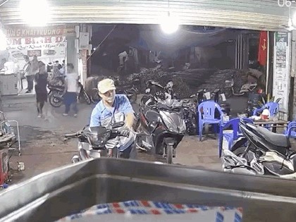 Thực hư tin Trưởng công an phường bắt 'đạo chích' đang bẻ khóa xe máy
