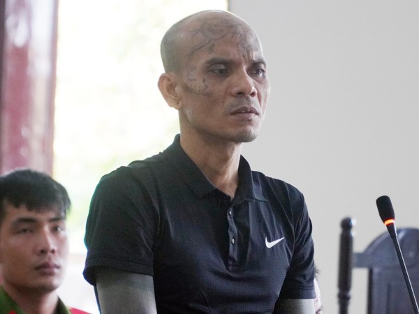 Hai gã đàn ông giết, hiếp dâm người phụ nữ trong cây xăng bỏ hoang