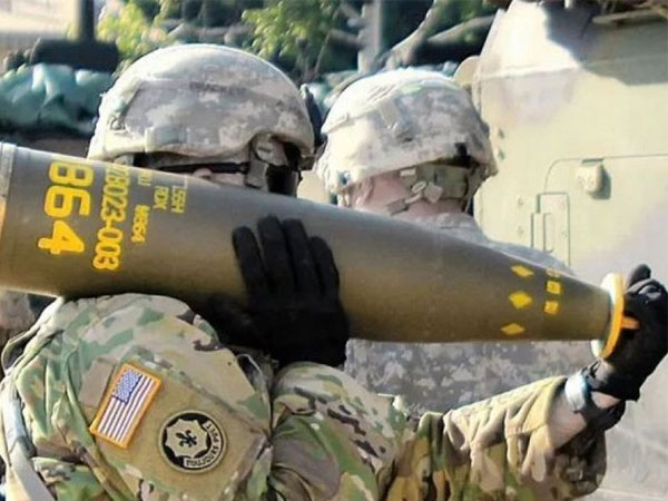 Ukraine dùng đạn chùm chặn quân Nga