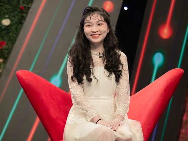 Vừa tốt nghiệp thủ khoa, cô nàng đến show hẹn hò tìm người yêu và cái kết