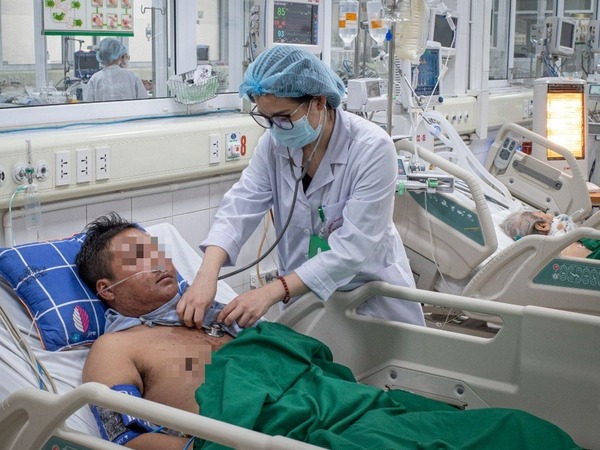 Nam thanh niên 27 tuổi suýt mất mạng do chủ quan cúm B