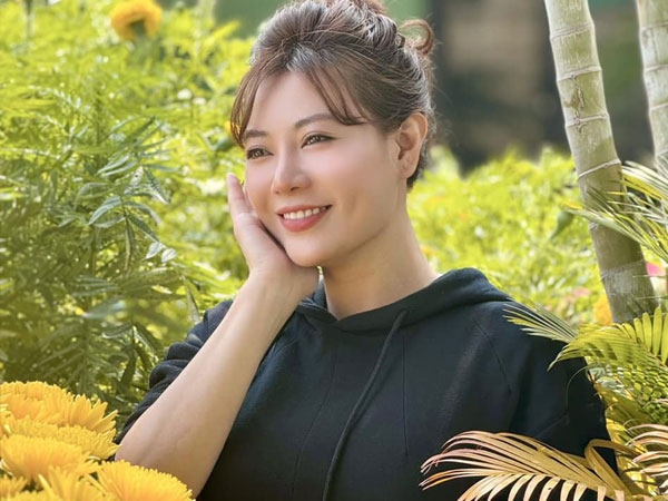 Nữ diễn viên Việt vừa bất ngờ công khai ly hôn: Giấu kín danh tính chồng hơn 10 năm, chia tay êm đẹp