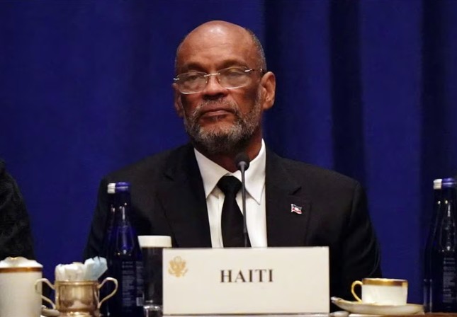 Chính phủ mất kiểm soát, Thủ tướng Haiti từ chức