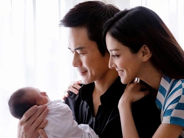 Chồng lạnh lùng thông báo có con với giúp việc trẻ, vợ đắng ngắt vì lỗi hoàn toàn do mình