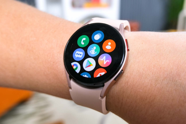Samsung muốn đồng hồ Galaxy Watch có thiết kế giống Apple Watch