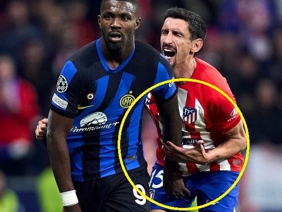 Tiền đạo Inter Milan gây sốc khi thẳng tay bóp ‘của quý’ của đối thủ ở Cúp C1 châu Âu