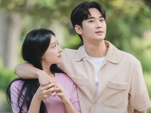 Cặp nhẫn cưới của 'Kim Kim couple' trong 'Queen of Tears' xịn như thế nào mà cứ được focus mãi?