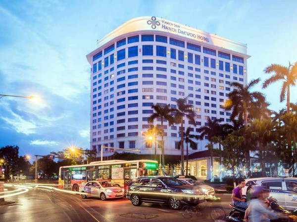 Khách sạn Daewoo trong tay bà Trương Mỹ Lan: Nhiều đại gia nhòm ngó, qua tay nhiều chủ