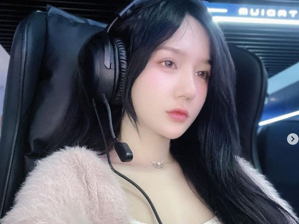 Nhan sắc 'không dùng app' của nữ streamer từng được ví như 'thiên thần'