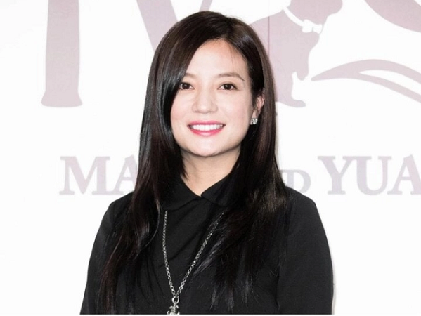 Triệu Vy tái xuất showbiz sau 3 năm bị 'phong sát'?