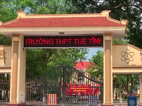 Sau khi phụ huynh tố, Sở Giáo dục buộc một trường trả lại tiền thu sai quy định