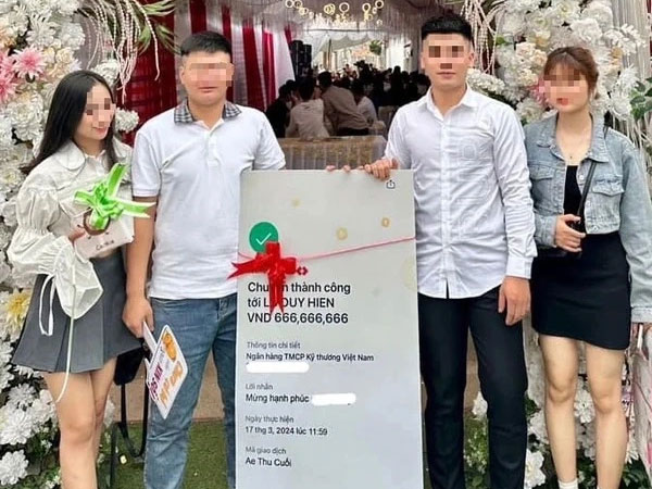 Sự thật sau giao dịch chuyển khoản mừng cưới 666 triệu của hội bạn thân ở Hà Nội