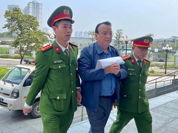 Bị hại vụ Tân Hoàng Minh 'nhẹ lòng'