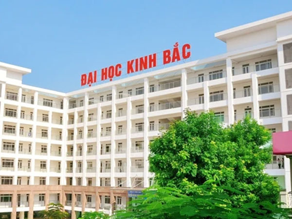 Ai đứng sau trường Đại học tư thục tại Bắc Ninh có nhiều lãnh đạo sử dụng bằng cấp giả, thậm chí Chủ tịch còn chưa học hết lớp 7?