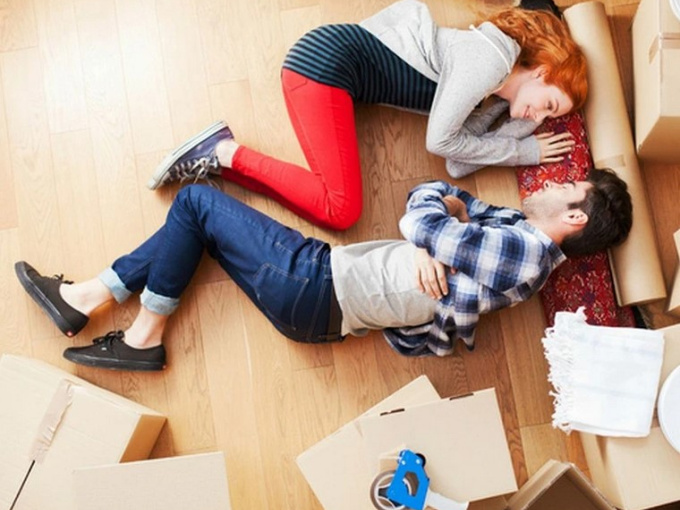 Chị gái dắt bạn trai về nhà 'sống thử', để em gái phải tận mắt chứng kiến chuyện không hay nhưng vẫn được bố mẹ bênh vực