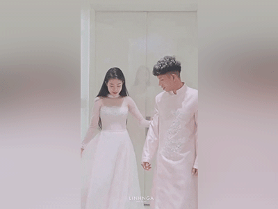 Cầu thủ Hồng Duy tình tứ bên ái nữ Tổng giám đốc công ty cao su, si mê ngắm nhìn nửa kia diện váy cô dâu trước đám cưới