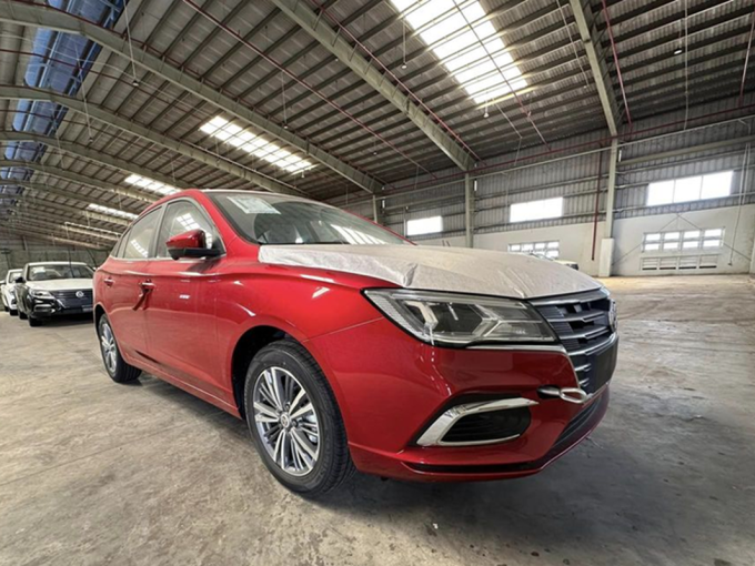 Tận thấy New MG5 bản cao cấp giá 499 triệu đồng về Việt Nam
