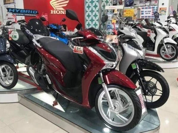 Giá xe máy lao dốc mạnh cuối tháng 3: Honda Vision từ 30 triệu đồng, SH, Air Blade, Janus. Winner X... rẻ hiếm thấy, có xe tặng kèm smartphone