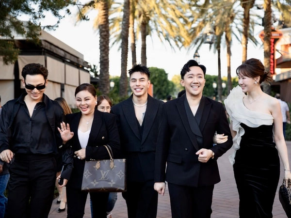 Sao nam Vbiz bị khui chuyện không hoà đồng, tự tách khỏi hội bạn của Trấn Thành?