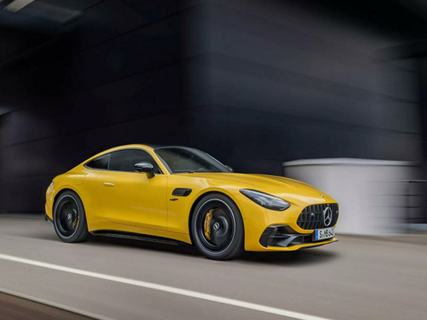 Mercedes-AMG GT 43 Coupe - xe thể thao 2 cửa giá mềm hơn GT 53
