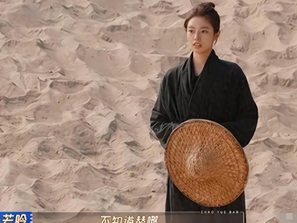 Phim của Kim Yoo Jung nhận điểm thấp nhất năm vì 'xúc phạm văn hóa', ekip giải thích lại bị cho là 'cãi cùn'