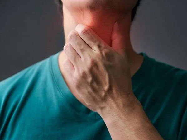 Dấu hiệu ung thư thực quản nhiều người lầm tưởng viêm họng