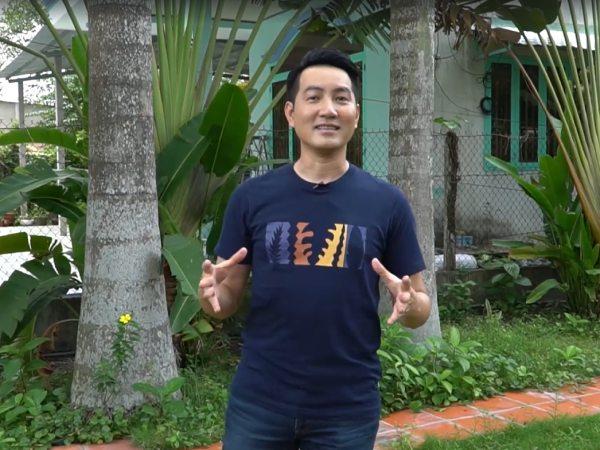 Nam ca sĩ Việt U50: Đẹp trai, sống chân thành, chưa vợ con, có biệt thự vườn 3.000 m2 tràn ngập cây xanh