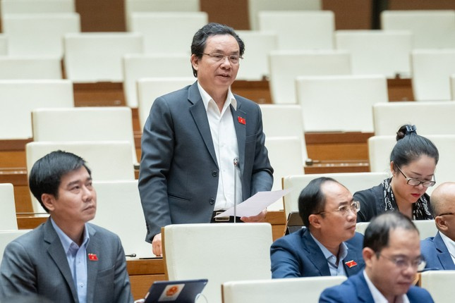 'Hiến kế' để cán bộ, công chức Hà Nội có thu nhập tăng thêm thỏa đáng