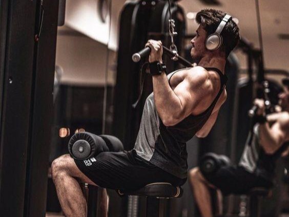Phái mạnh uống gì sau tập gym để tăng hiệu quả cơ bắp, giảm viêm?