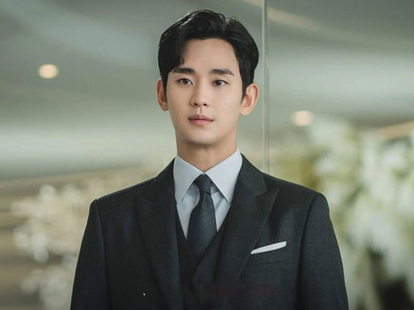 Rộ tin Kim Soo Hyun nhận cát xê 236 tỷ đồng cho Queen Of Tears, nhà sản xuất hé lộ sự thật không ngờ!