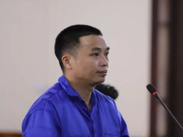 Chồng đâm vợ khi đến tòa hòa giải ly hôn lĩnh 8 năm tù