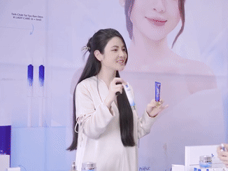 Ảnh 'cam' thường mới nhất của Chu Thanh Huyền trước ngày cưới Quang Hải: Vòng 2 khiến netizen xôn xao
