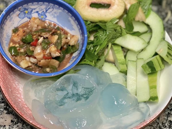 Đặc sản 'ăn tươi nuốt sống' ở Huế gây bão MXH, thực khách gọi tên 'mỹ vị mùa hè'