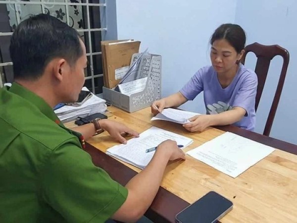 Chồng bị vợ đâm tử vong vì đòi đi nhậu