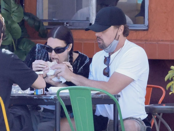 Rộ tin Leonardo DiCaprio cầu hôn tình trẻ kém 24 tuổi