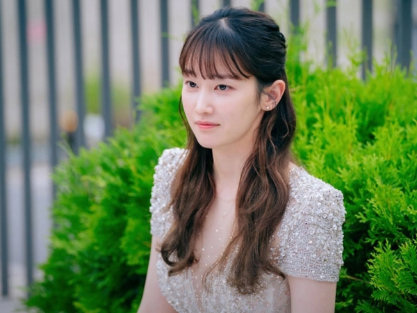 Xuất hiện nữ chính khiến khán giả bỏ xem phim vì ức chế: Diễn quá đơ nhìn không thể ưa nổi?