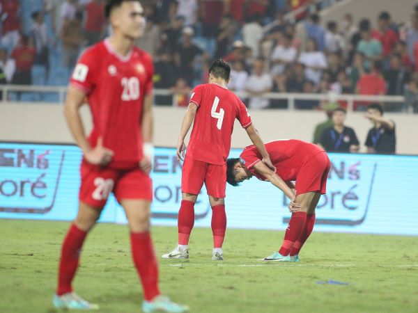 Tuyển Việt Nam thiệt đơn, thiệt kép sau triều đại Troussier
