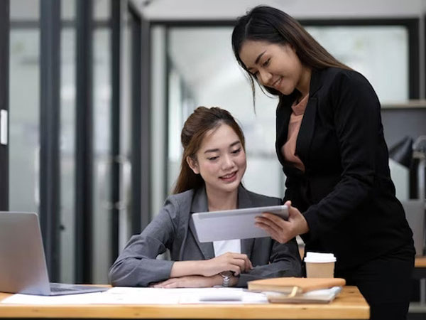 Công sở là nơi tôi tìm được những người chị em tốt nhất đời mình