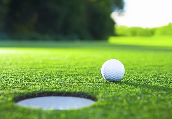 Nhân viên sân golf ở Bắc Giang tử vong dưới hồ nước