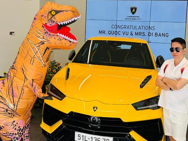 Đoàn Di Băng hoá 'khủng long' đi nhận Lamborghini Urus hơn 16,5 tỷ